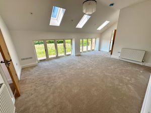 Photo 13- click for photo gallery